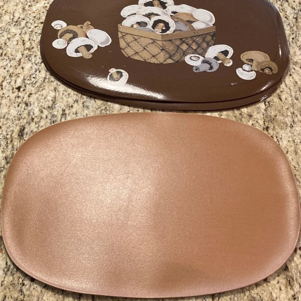 Vintage 1970s Brown Mushroom Basket Melamine‎ Vinyl Placemats Set of 6 Retro